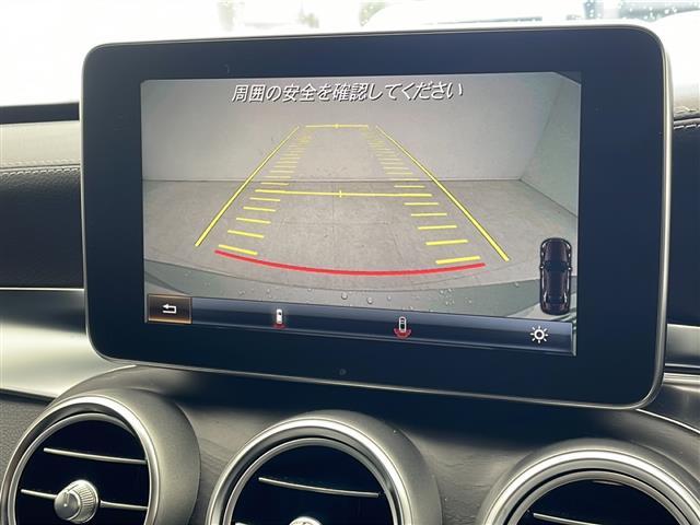 【　バックカメラ　】便利なバックカメラ装備で安全確認を頂けます。駐車が苦手な方にもオススメな便利機能です。