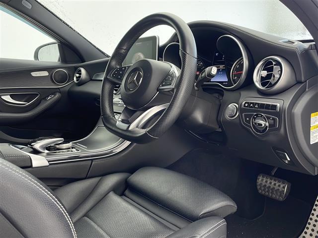 【　フロントシート　】使えるフロントシートで快適ドライブ。