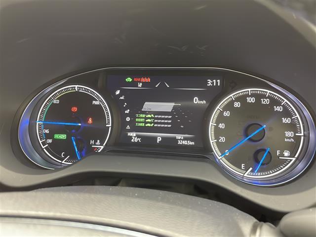 【　メーター　】メーターまわりも鮮やかに照らし出され、デザイン、安全性ともにバッチリですね♪