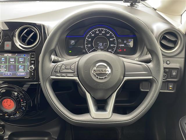 【　ステアリング　】ステアリングはとても綺麗な状態です。