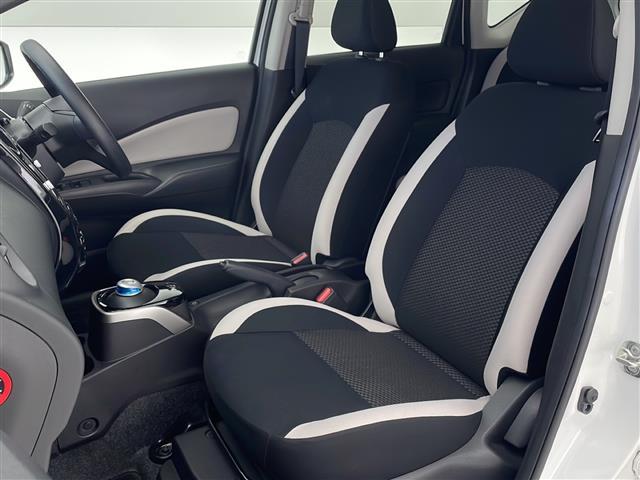 【　フロントシート　】使えるフロントシートで快適ドライブ。