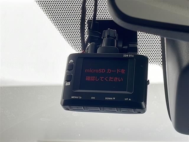 シエンタ Ｇ　純正ナビ　フルセグＴＶ　Ｂｌｕｅｔｏｏｔｈ　ＣＤ　ＤＶＤ　バックカメラ　両側パワースライドドア　ドライブレコーダー　ＥＴＣ　スマートキー　ＬＥＤヘッドライト　純正アルミホイール　トヨタセーフティセンス（6枚目）