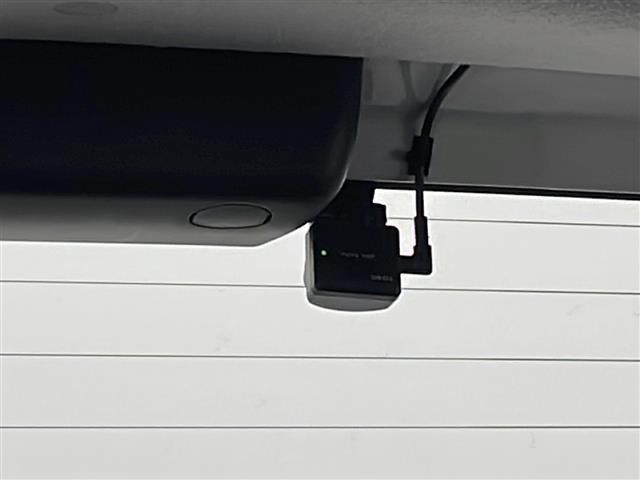 シエンタ Ｇ　純正ナビ　フルセグＴＶ　Ｂｌｕｅｔｏｏｔｈ　ＣＤ　ＤＶＤ　バックカメラ　両側パワースライドドア　ドライブレコーダー　ＥＴＣ　スマートキー　ＬＥＤヘッドライト　純正アルミホイール　トヨタセーフティセンス（12枚目）