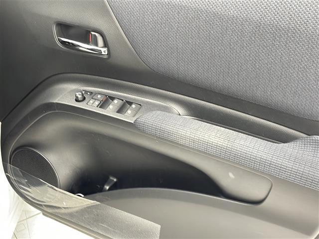 シエンタ Ｇ　純正ナビ　フルセグＴＶ　Ｂｌｕｅｔｏｏｔｈ　ＣＤ　ＤＶＤ　バックカメラ　両側パワースライドドア　ドライブレコーダー　ＥＴＣ　スマートキー　ＬＥＤヘッドライト　純正アルミホイール　トヨタセーフティセンス（16枚目）