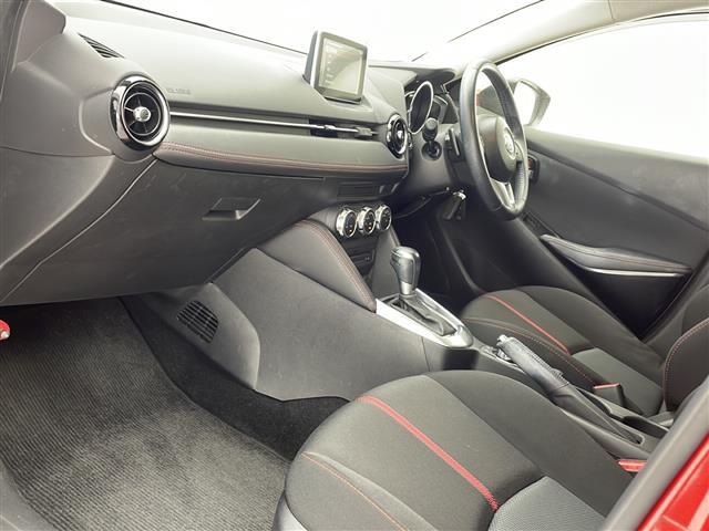 デミオ XDツーリング 禁煙車 純正ナビ フルセグTV DVD Bluetooth バックカメラ ドライブレコーダー クルーズコントロール ブラインドスポットモニター ステアリングスイッチ 純正フロアマット LEDライト(19枚目)