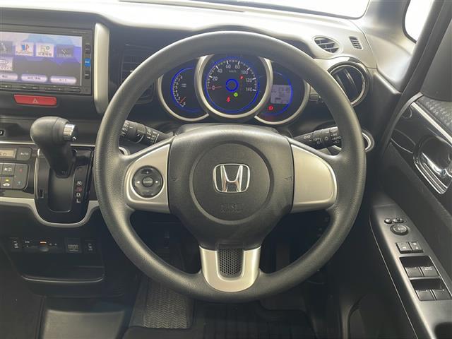 【　ステアリング　】ステアリングはとても綺麗な状態です。