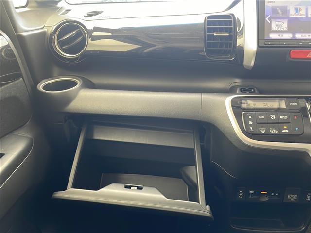 店舗にて現車の確認もいただけますので、お電話で在庫のご確認の上是非ご来店くださいませ！！！