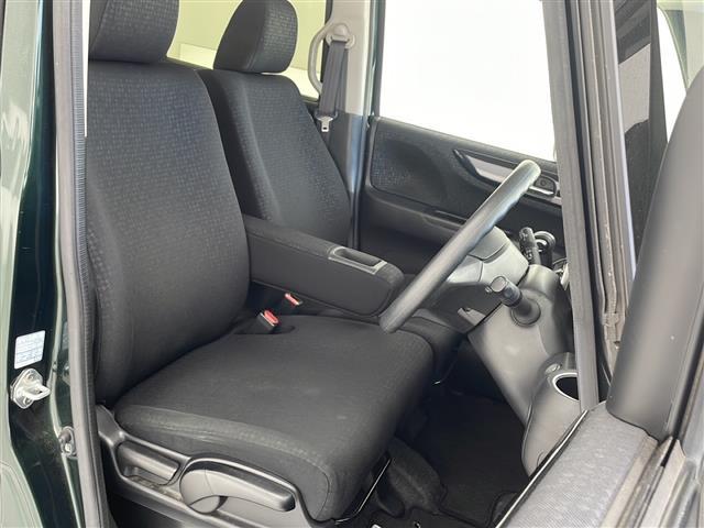 【　フロントシート　】使えるフロントシートで快適ドライブ。