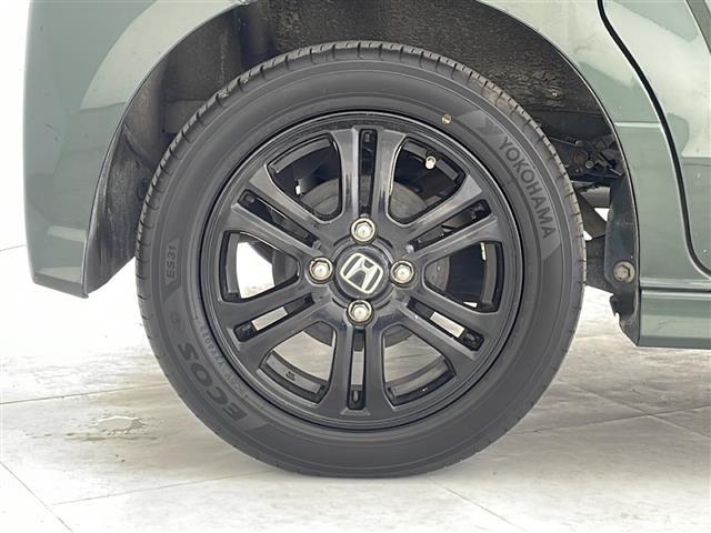 【純正アルミホイール】専用のアルミなので、お車のイメージにぴったり。社外のアルミやスタッドレスタイヤも取り扱いございます。ドレスアップもカスタマイズもお任せください。