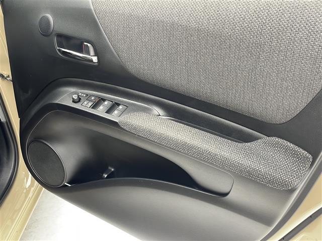 シエンタ Ｇ　禁煙車　アルパインナビ　フルセグＴＶ　ＤＶＤ　Ｂｌｕｅｔｏｏｔｈ　パノラミックビューモニター　トヨタセーフティセンス　ドラレコ　ＥＴＣ　フリップダウンモニター　両側パワースライドドア　ワンオーナー（17枚目）