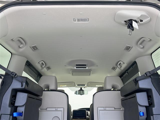 セレナ ｅ－パワー　ハイウェイスターＶ　純正１０インチナビ　フルセグＴＶ　ＤＶＤ　Ｂｌｕｅｔｏｏｔｈ　フリップダウンモニター　アラウンドビューモニター　ＥＴＣ　ドライブレコーダー　両側パワースライドドア　プロパイロット　クリアランスソナー（26枚目）