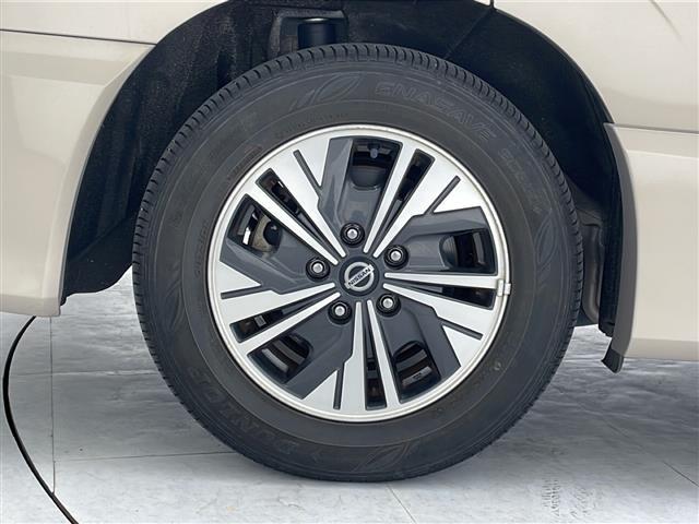 セレナ ｅ－パワー　ハイウェイスターＶ　純正１０インチナビ　フルセグＴＶ　ＤＶＤ　Ｂｌｕｅｔｏｏｔｈ　フリップダウンモニター　アラウンドビューモニター　ＥＴＣ　ドライブレコーダー　両側パワースライドドア　プロパイロット　クリアランスソナー（32枚目）