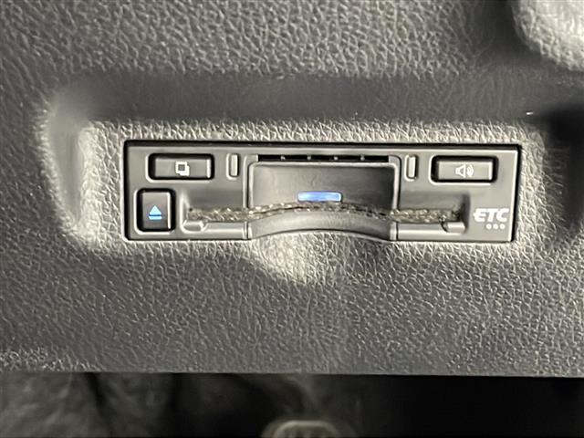 シエンタ ハイブリッドＧ　純正８型ディスプレイオーディオ　Ｂｌｕｅｔｏｏｔｈ　アラウンドビューモニター　両側パワースライドドア　ＬＥＤヘッドライト　アダプティブクルーズコントロール　プッシュスタート　スマートキー　スペアキー（5枚目）