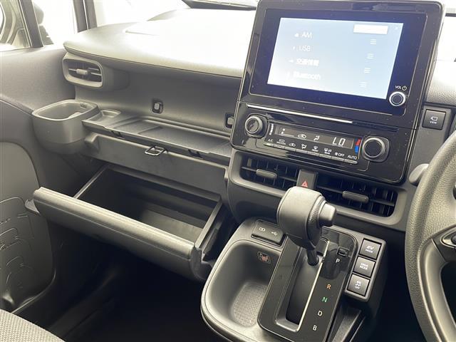 シエンタ ハイブリッドＧ　純正８型ディスプレイオーディオ　Ｂｌｕｅｔｏｏｔｈ　アラウンドビューモニター　両側パワースライドドア　ＬＥＤヘッドライト　アダプティブクルーズコントロール　プッシュスタート　スマートキー　スペアキー（13枚目）