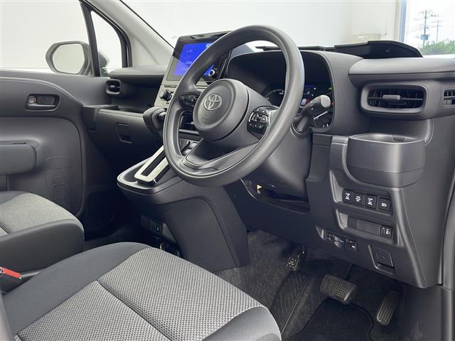 シエンタ ハイブリッドＧ　純正８型ディスプレイオーディオ　Ｂｌｕｅｔｏｏｔｈ　アラウンドビューモニター　両側パワースライドドア　ＬＥＤヘッドライト　アダプティブクルーズコントロール　プッシュスタート　スマートキー　スペアキー（16枚目）