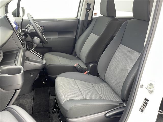 シエンタ ハイブリッドＧ　純正８型ディスプレイオーディオ　Ｂｌｕｅｔｏｏｔｈ　アラウンドビューモニター　両側パワースライドドア　ＬＥＤヘッドライト　アダプティブクルーズコントロール　プッシュスタート　スマートキー　スペアキー（19枚目）