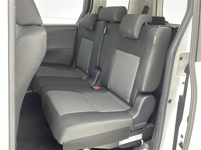 シエンタ ハイブリッドＧ　純正８型ディスプレイオーディオ　Ｂｌｕｅｔｏｏｔｈ　アラウンドビューモニター　両側パワースライドドア　ＬＥＤヘッドライト　アダプティブクルーズコントロール　プッシュスタート　スマートキー　スペアキー（21枚目）