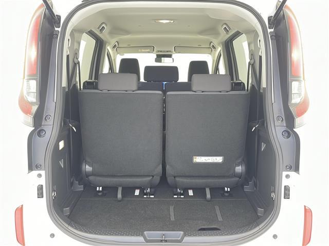 シエンタ ハイブリッドＧ　純正８型ディスプレイオーディオ　Ｂｌｕｅｔｏｏｔｈ　アラウンドビューモニター　両側パワースライドドア　ＬＥＤヘッドライト　アダプティブクルーズコントロール　プッシュスタート　スマートキー　スペアキー（23枚目）