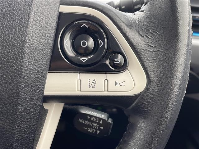 プリウス Ａ　禁煙車　純正９型ナビ　ＤＶＤ　Ｂｌｕｅｔｏｏｔｈ　フルセグＴＶ　トヨタセーフティセンス　前後ドラレコ　ブラインドスポットモニター　ヘッドアップディスプレイ　社外アルミホイール　オートハイビーム　ＥＴＣ（9枚目）