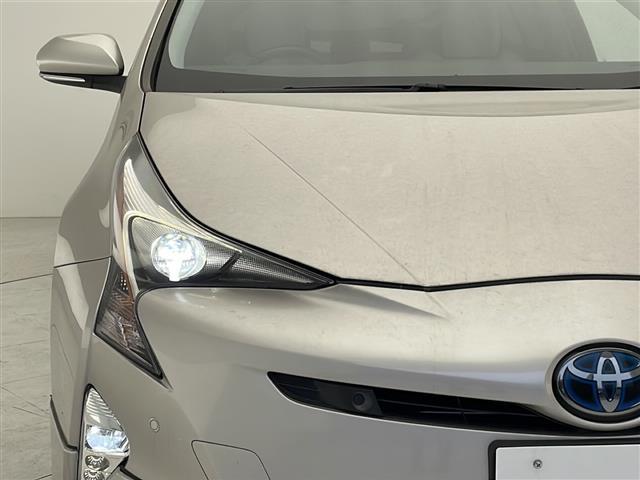 プリウス Ａ　禁煙車　純正９型ナビ　ＤＶＤ　Ｂｌｕｅｔｏｏｔｈ　フルセグＴＶ　トヨタセーフティセンス　前後ドラレコ　ブラインドスポットモニター　ヘッドアップディスプレイ　社外アルミホイール　オートハイビーム　ＥＴＣ（27枚目）