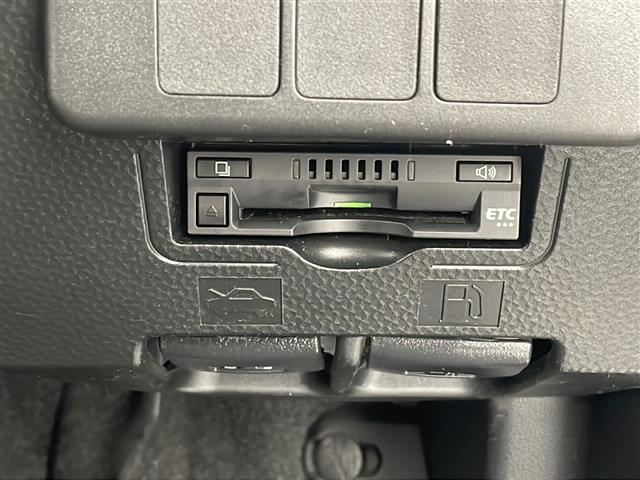 【　ＥＴＣ　】今やカーライフにおける重要性はナビにも匹敵するのではないでしょうか？セットアップを行うことで利用可能になります！