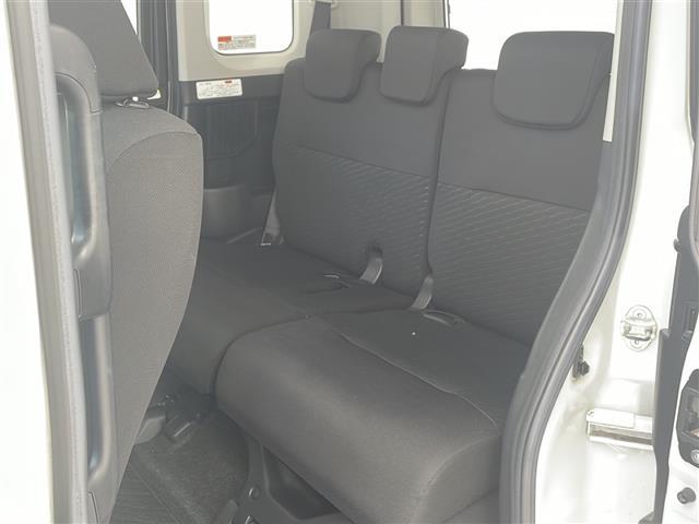 【　セカンドシート　】２列目も広々お乗りいただけます♪