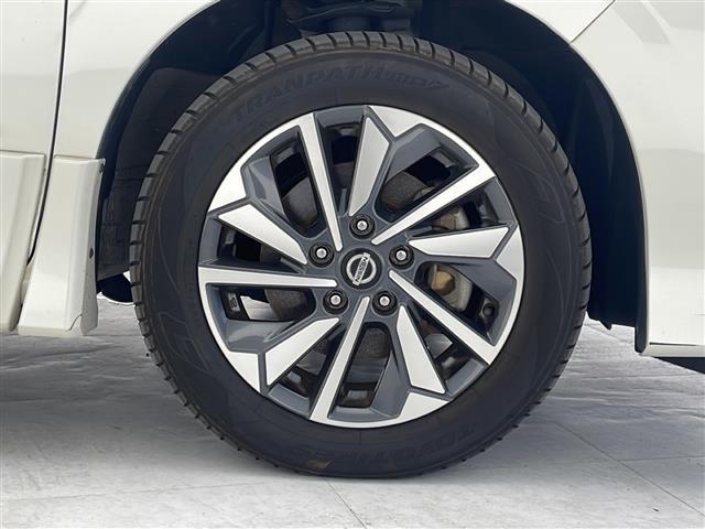 【　純正１６インチアルミホイール　】専用のアルミなので、お車のイメージにぴったり！！社外のアルミやスタッドレスタイヤも取り扱いございます！！ドレスアップもカスタマイズもお任せください！！