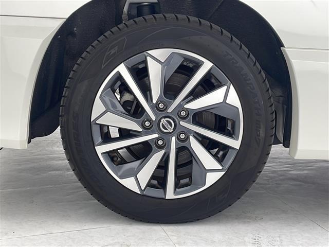 【　純正１６インチアルミホイール　】専用のアルミなので、お車のイメージにぴったり！！社外のアルミやスタッドレスタイヤも取り扱いございます！！ドレスアップもカスタマイズもお任せください！！