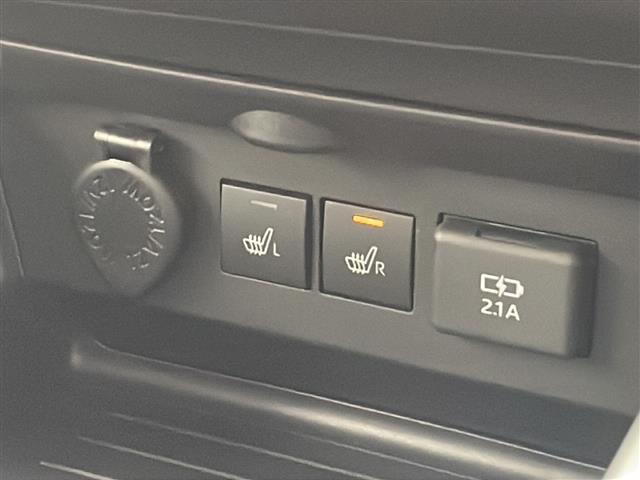 ライズ Ｚ　ＥＴＣ　クルーズコントロール　ＬＥＤヘッドライト　スマートキー　プッシュスタート　シートヒーター　純正アルミホイール　オートライト　ブラインドスポットモニター　電動パーキングブレーキ　オートエアコン（4枚目）