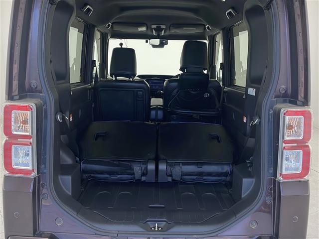 【ラゲッジスペース】リアシートを倒せばこの大容量！！ダンボールなどの大きい荷物も釣り具などの長尺物まで様々載せられそうです！！