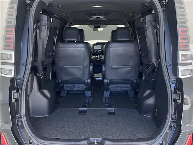 ヴォクシー ＺＳ　煌ＩＩＩ　禁煙車　社外ナビ　ＣＤ　ＤＶＤ　Ｂｌｕｅｔｏｏｔｈ　フルセグＴＶ　トヨタセーフティセンス　両側パワースライドドア　フリップダウンモニター　クルーズコントロール　シートカバー　ＥＴＣ　ＬＥＤヘッドライト（25枚目）