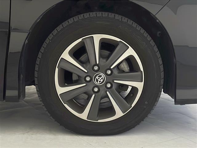 ヴォクシー ＺＳ　煌ＩＩＩ　禁煙車　社外ナビ　ＣＤ　ＤＶＤ　Ｂｌｕｅｔｏｏｔｈ　フルセグＴＶ　トヨタセーフティセンス　両側パワースライドドア　フリップダウンモニター　クルーズコントロール　シートカバー　ＥＴＣ　ＬＥＤヘッドライト（31枚目）