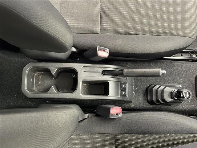 店舗にて現車の確認もいただけますので、お電話で在庫のご確認の上是非ご来店くださいませ！！！