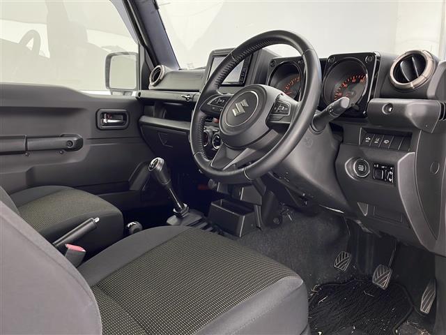 【　フロントシート　】使えるフロントシートで快適ドライブ。