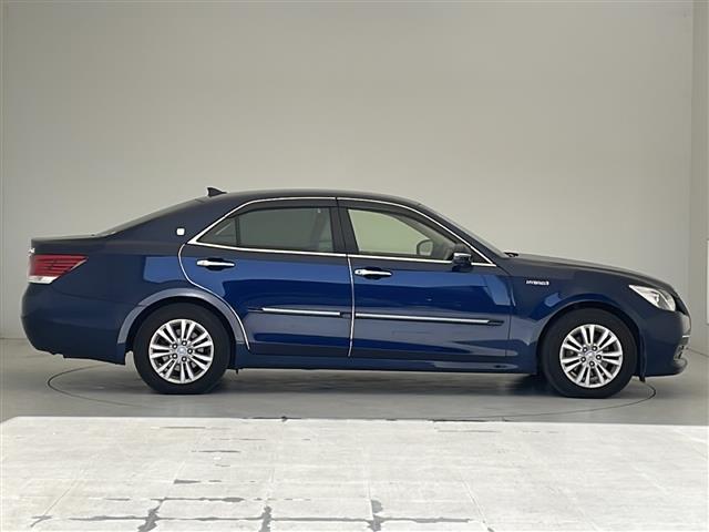 クラウンハイブリッド ロイヤルサルーンＧ　純正８インチナビ　フルセグＴＶ　Ｂｌｕｅｔｏｏｔｈ　ＣＤ　ＤＶＤ　全方位カメラ　ドライブレコーダー　ＥＴＣ　クルーズコントロール　スマートキー　ステアリングスイッチ　ＬＥＤヘッドライト　電動格納ミラー（36枚目）