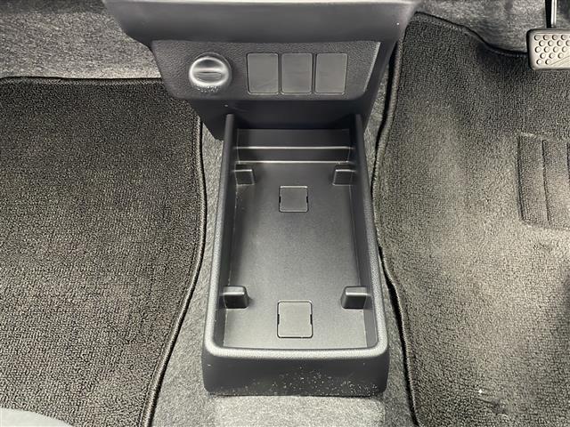 店舗にて現車の確認もいただけますので、お電話で在庫のご確認の上是非ご来店くださいませ！！！／／