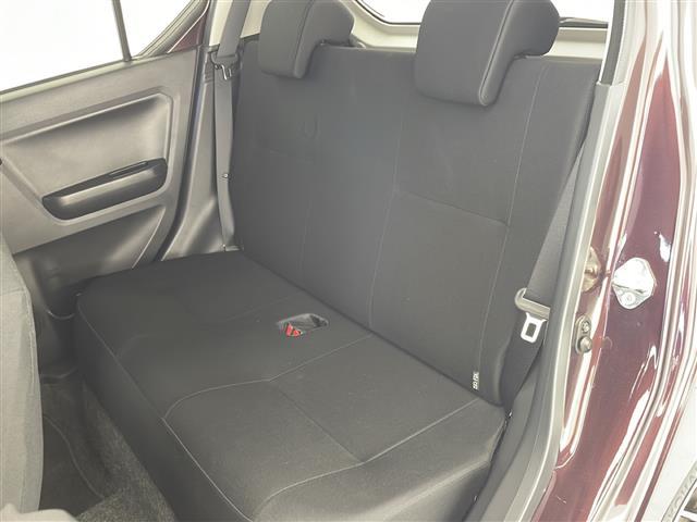 【　セカンドシート　】２列目も広々お乗りいただけます♪