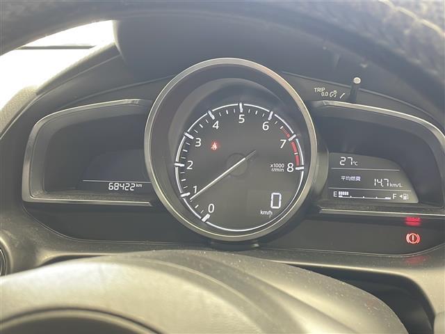 【　メーター　】メーターまわりも鮮やかに照らし出され、デザイン、安全性ともにバッチリですね♪