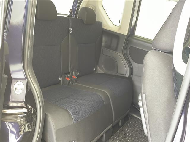 【　セカンドシート　】２列目も広々お乗りいただけます♪