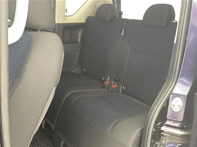 【　セカンドシート　】２列目も広々お乗りいただけます♪