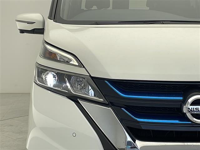 【　ＬＥＤヘッドライト　】悪天候や夜間の走行も視界良好で安心してお乗りいただけます。／／／／