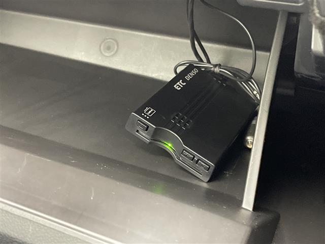 【　ＥＴＣ　】今やカーライフにおける重要性はナビにも匹敵するのではないでしょうか？セットアップを行うことで利用可能になります！