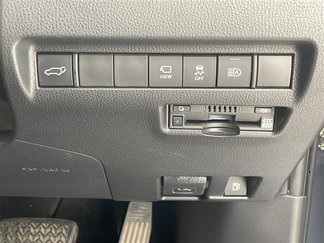 【　ＥＴＣ　】今やカーライフにおける重要性はナビにも匹敵するのではないでしょうか？セットアップを行うことで利用可能になります！