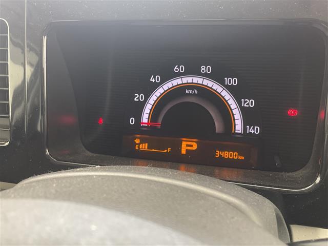 【　メーター　】メーターまわりも鮮やかに照らし出され、デザイン、安全性ともにバッチリですね♪