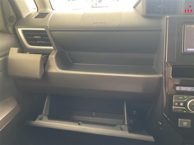 店舗にて現車の確認もいただけますので、お電話で在庫のご確認の上是非ご来店くださいませ！！！