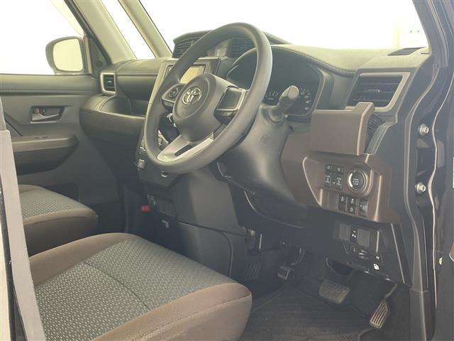 【　フロントシート　】使えるフロントシートで快適ドライブ。