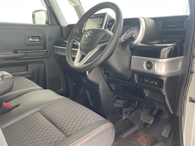 【　ハーフレザー　】高級感のあるハーフレザーシートになります。