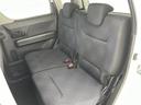 【後部座席】大人が座っても余裕のある広さです!!頭上や足元のスペースも広く取ってあります!