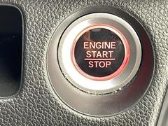 【　スマートキー／プッシュスタート　】鍵を挿さずにポケットに入れたまま鍵の開閉、エンジンの始動まで行えます。 6