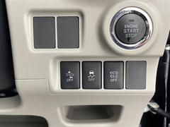 【　スマートキー、プッシュスタート　】鍵を挿さずにポケットに入れたまま鍵の開閉、エンジンの始動まで行えます。 4